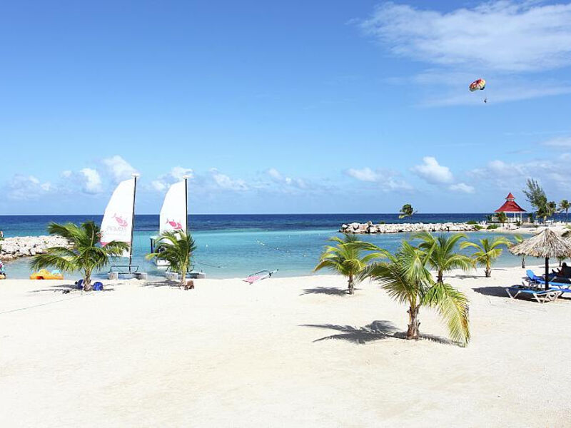 Luxury Bahia Principe Runaway Bay