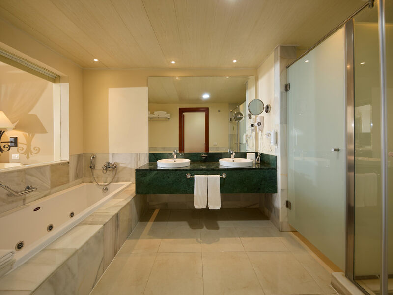 Bahia Principe Luxury Runaway Bay