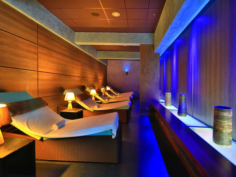 Mahogany Hotel Residence