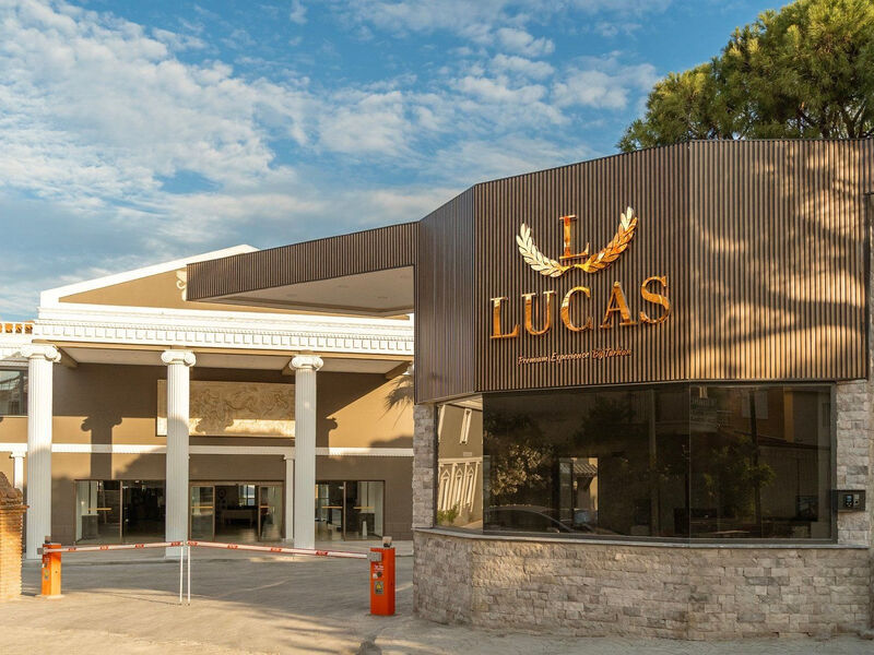 Club Tarhan Serenity