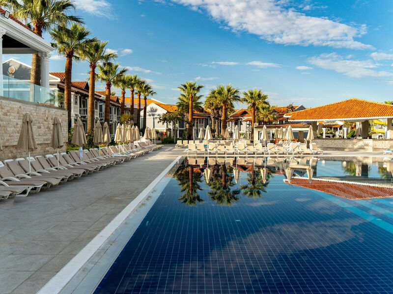 Club Tarhan Serenity