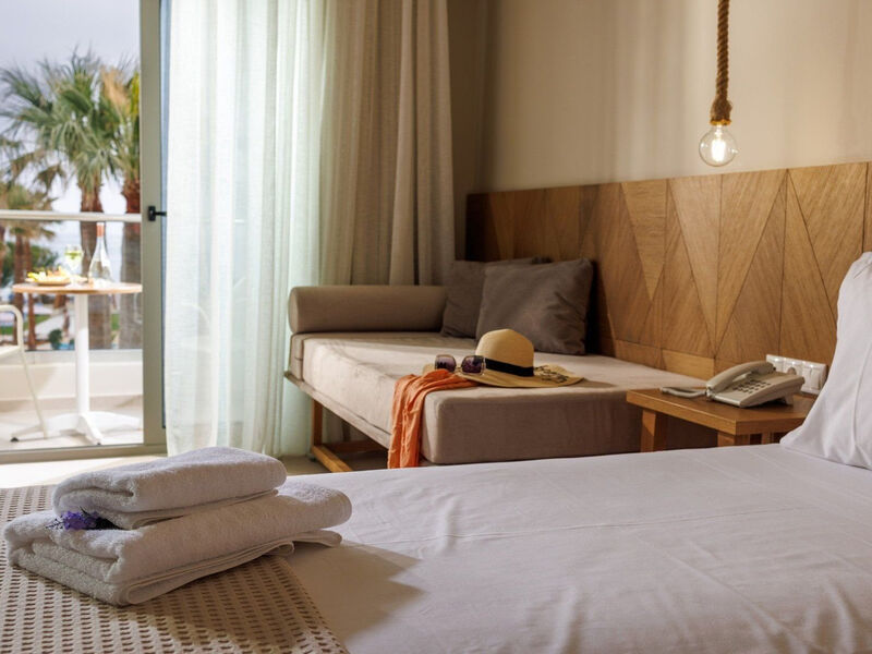 Malia Bay Beach Hotel & Bungalows