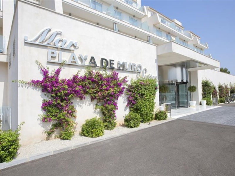 Mar Hotels Playa De Muro Suites