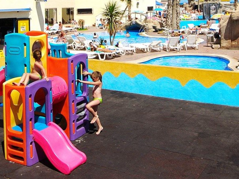 Marconfort Beach Club