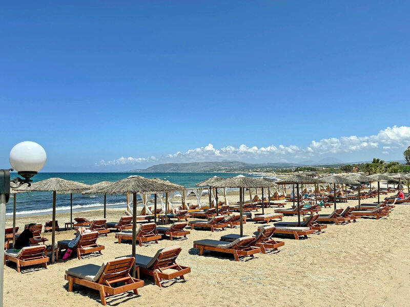Mare Blue & Suites