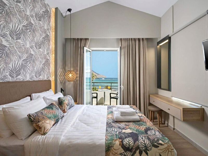 Mare Blue & Suites