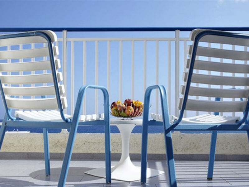 Mare Blue