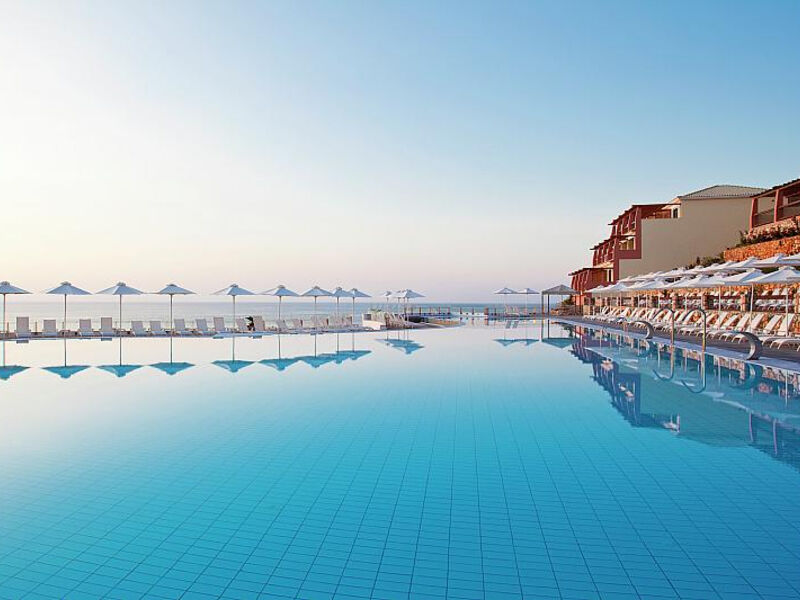Apostolata Island Resort & Spa