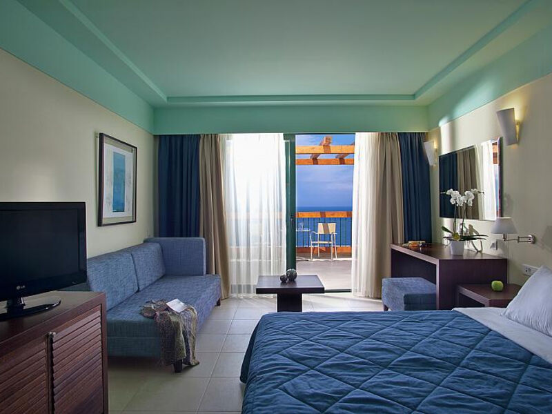 Apostolata Island Resort & Spa