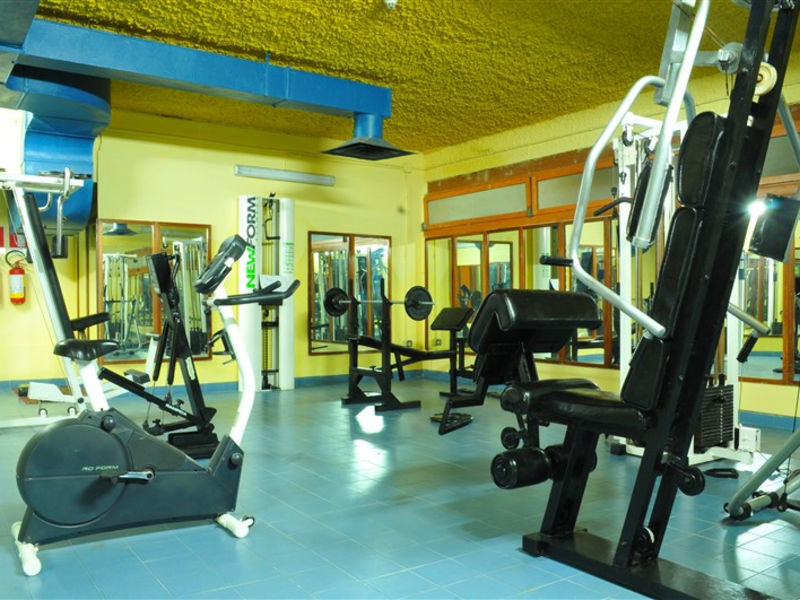 Marina Club