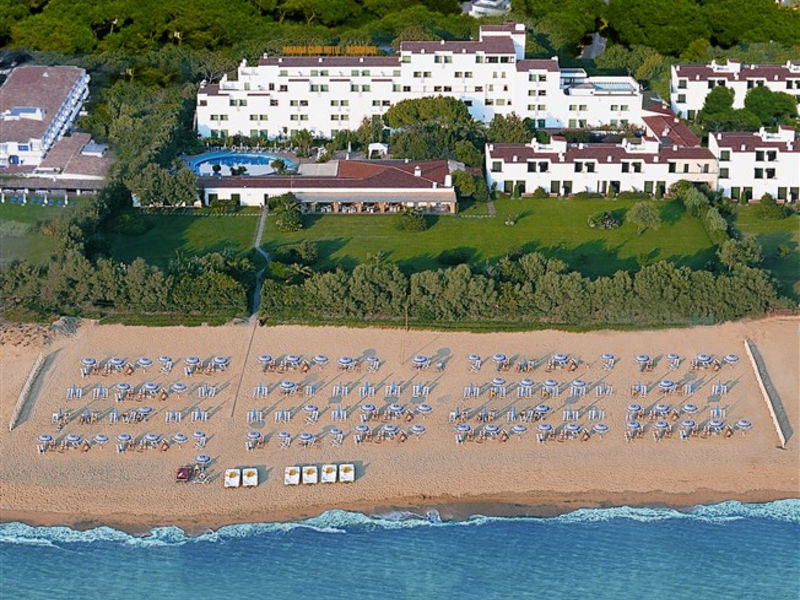 Marina Club