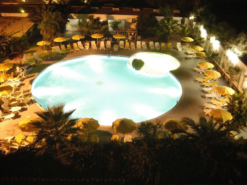 Marina Club