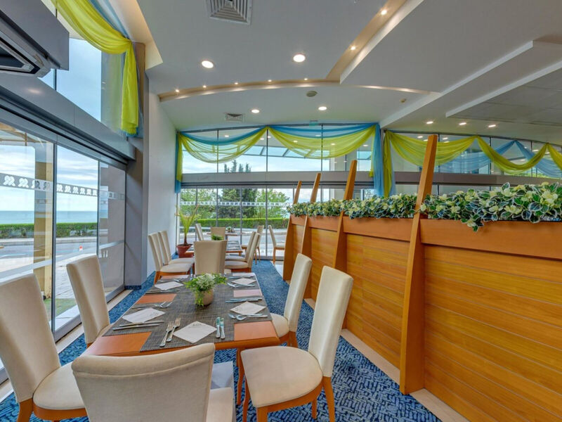 Marina Palace Affiliated By Melia