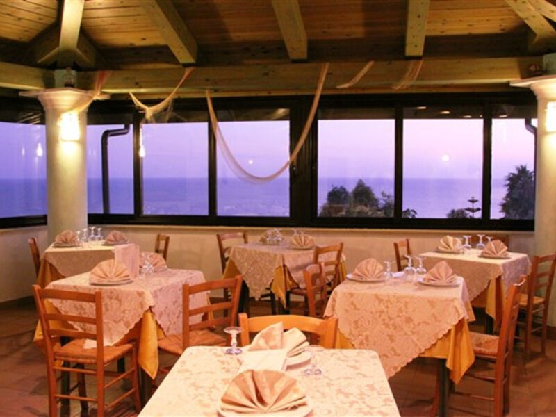 Hotel Marinella