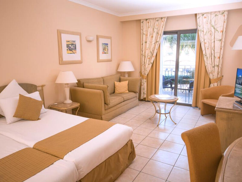 Maritim Antonine Hotel & Spa