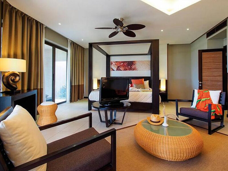 Maritim Crystals Beach Resort & Spa
