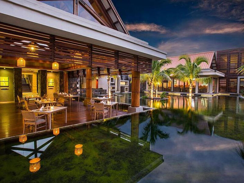 Maritim Crystals Beach Resort & Spa