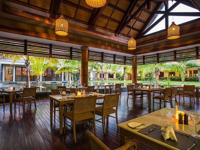 Maritim Crystals Beach Resort & Spa