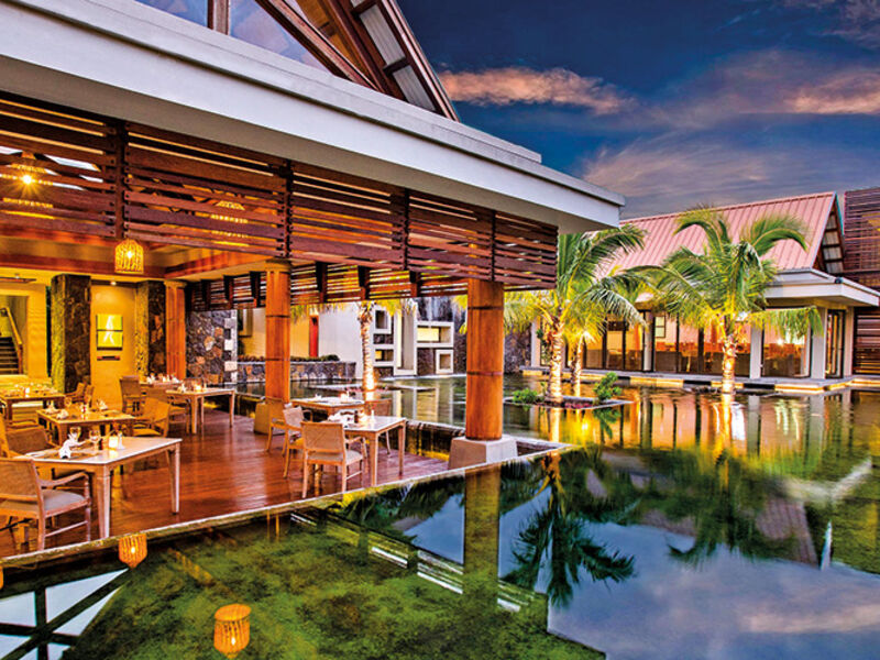Crystals Beach Resort Belle Mare