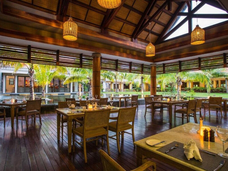 Crystals Beach Resort Belle Mare