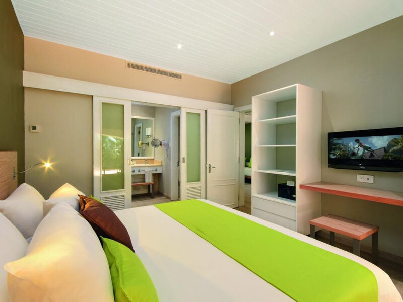 Mauricia Beachcomber Resort & Spa