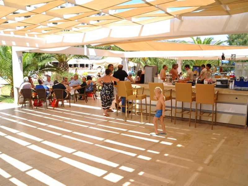 Maxima Bay