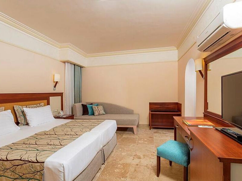 Melas Holiday Village