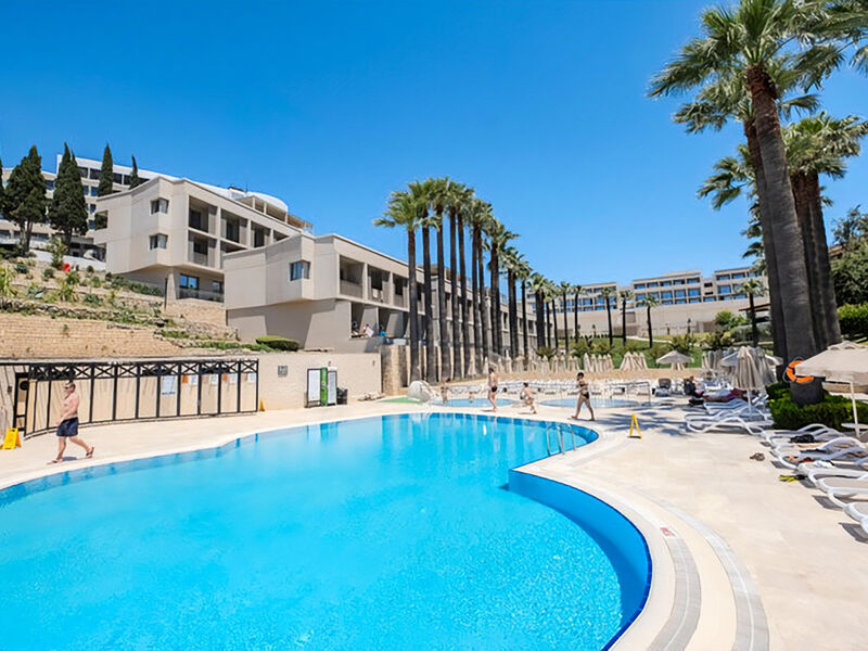 Melas Holiday Village