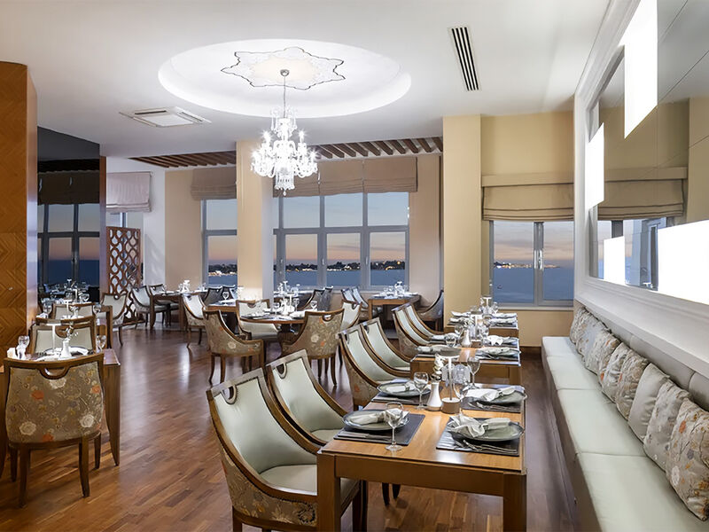 Melas Holiday Village