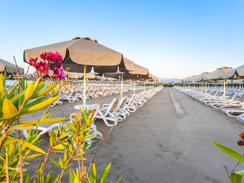Melas Lara Resort