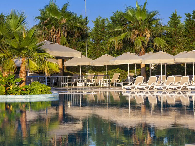 Melas Lara Resort