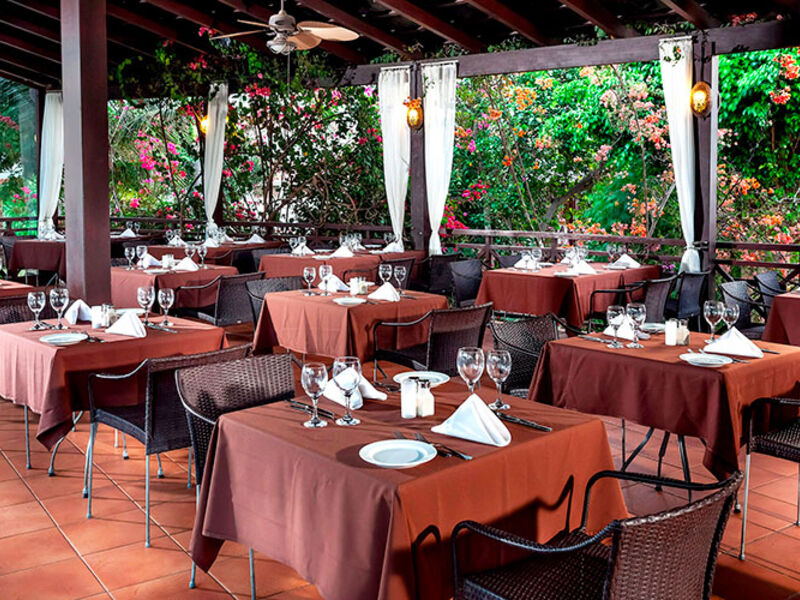 Melia Tortuga Resort & Spa