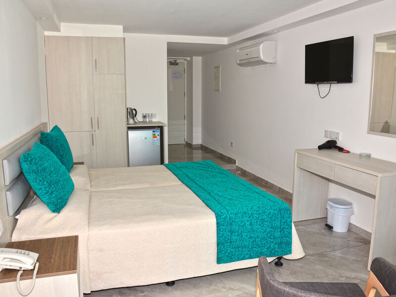 Melini Hotel Suites