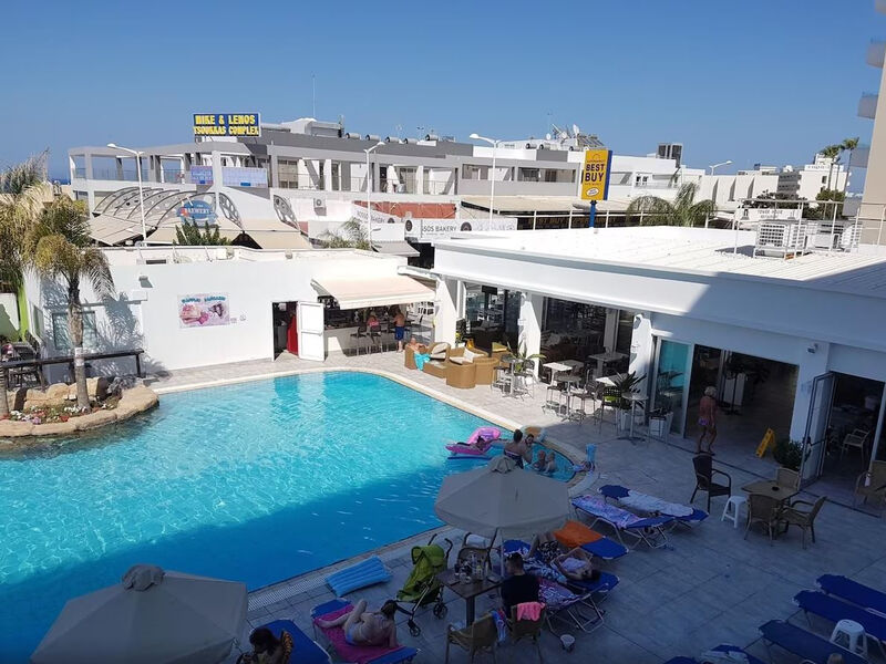 Melini Hotel Suites