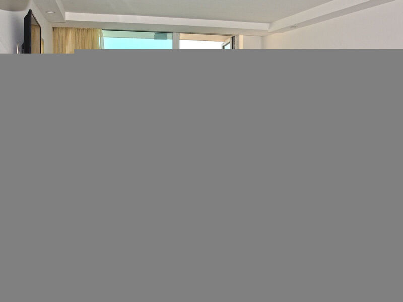 Melini Hotel Suites
