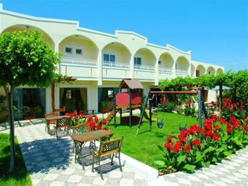 Meni Beach