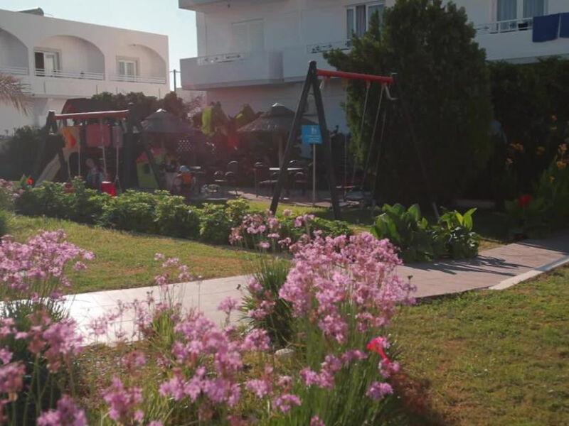 Meni Beach