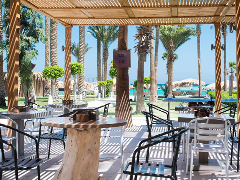 Meraki Resort