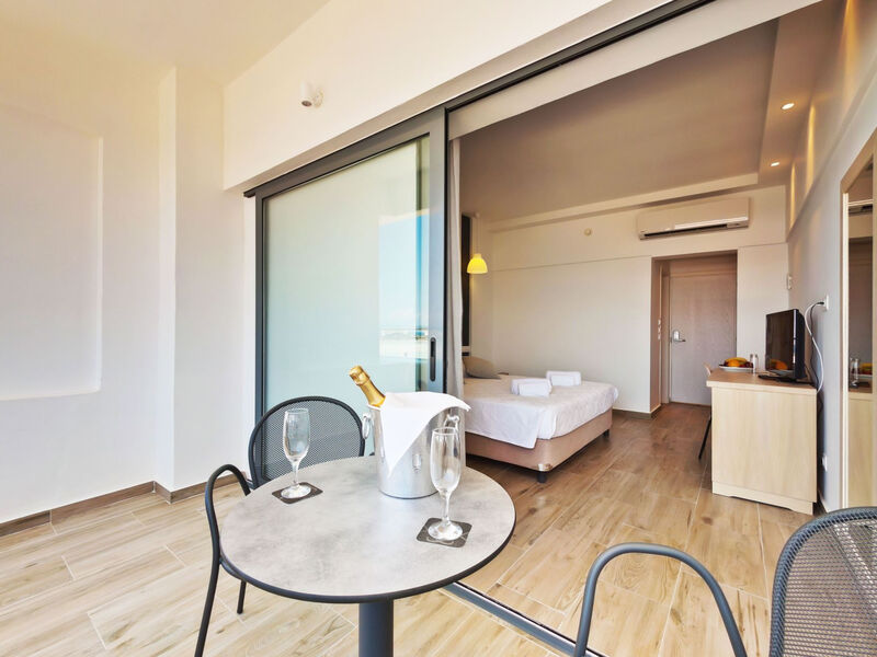Mercure Rhodes Alexia