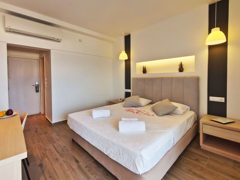 Mercure Rhodes Alexia