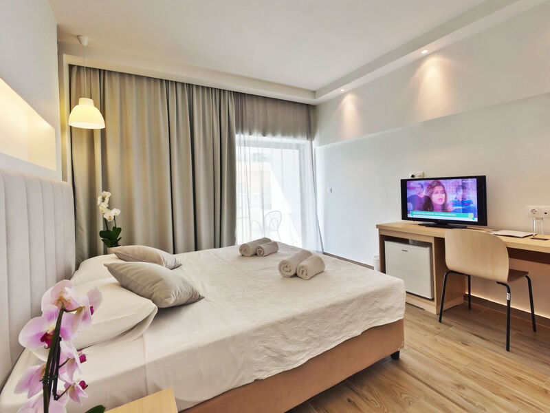 Mercure Rhodes Alexia