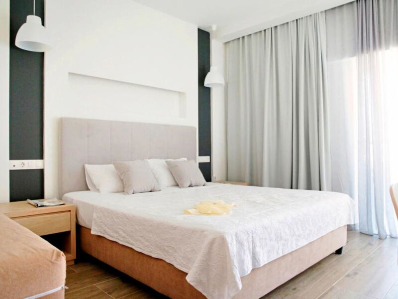 Mercure Rhodes Alexia