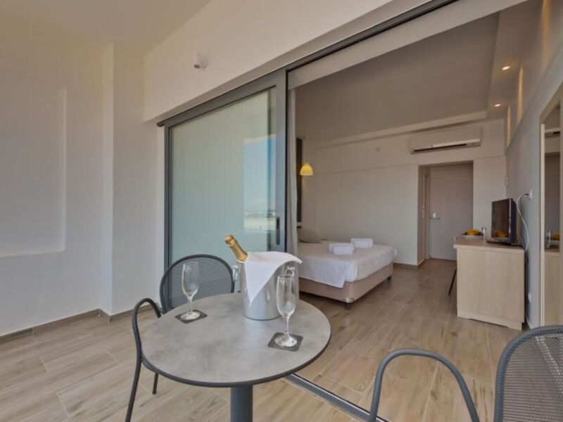 Mercure Rhodes Alexia