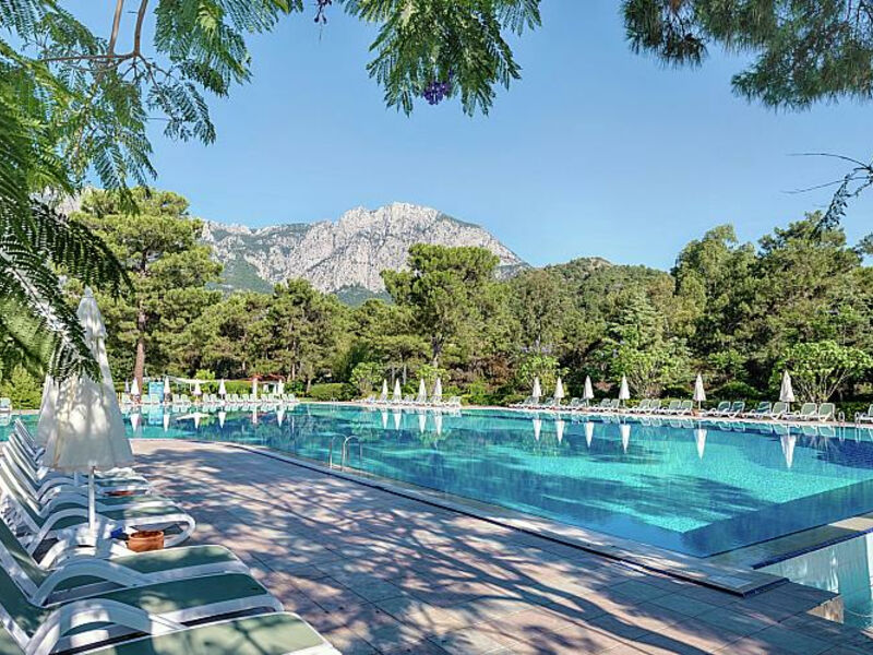 Miarosa Ghazal Resort