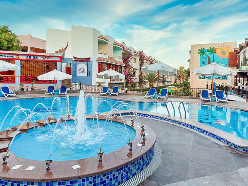 Minamark Beach Resort