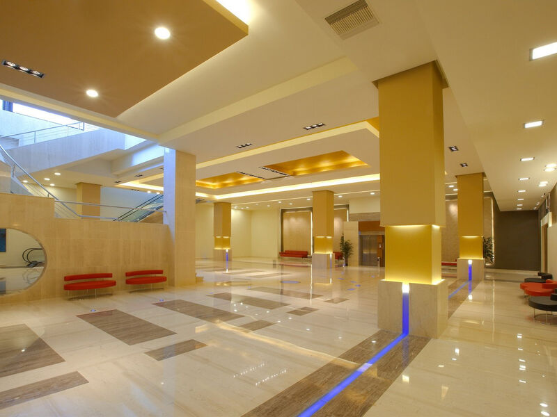 Minoa Palace Resort & Spa