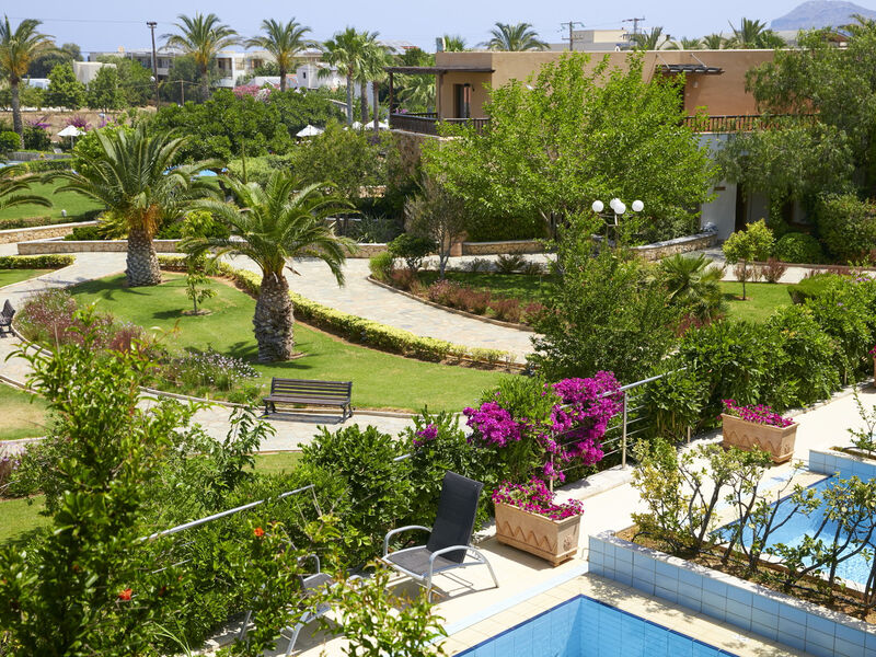 Minoa Palace Resort & Spa