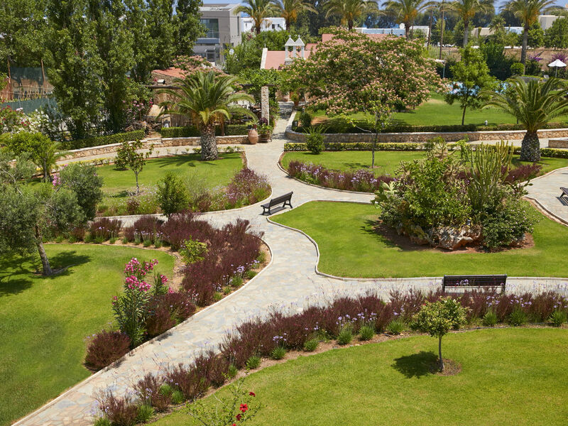 Minoa Palace Resort & Spa