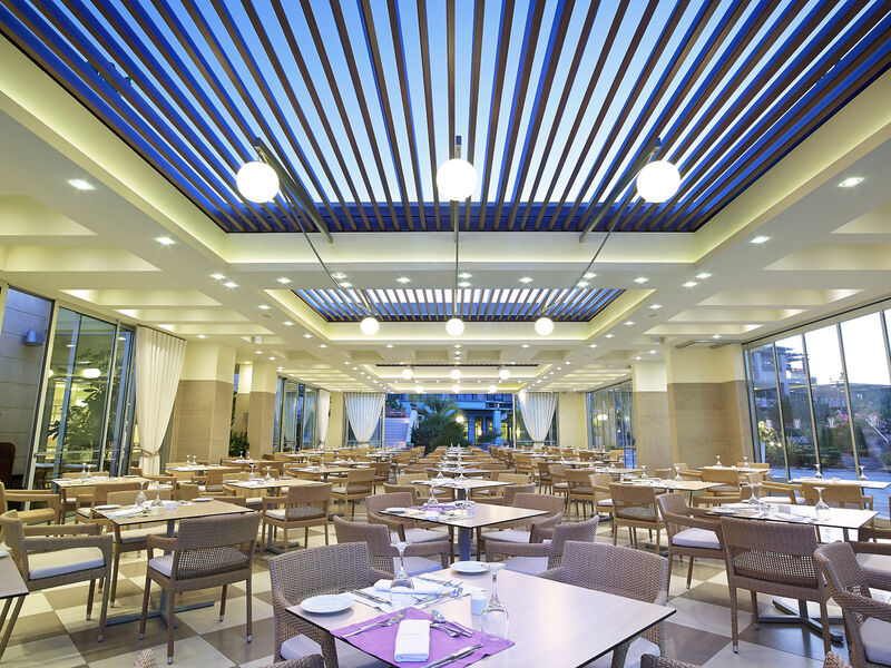 Minoa Palace Resort & Spa