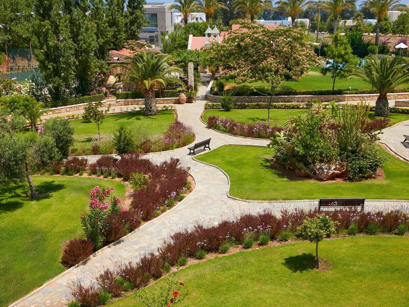 Minoa Palace Resort & Spa